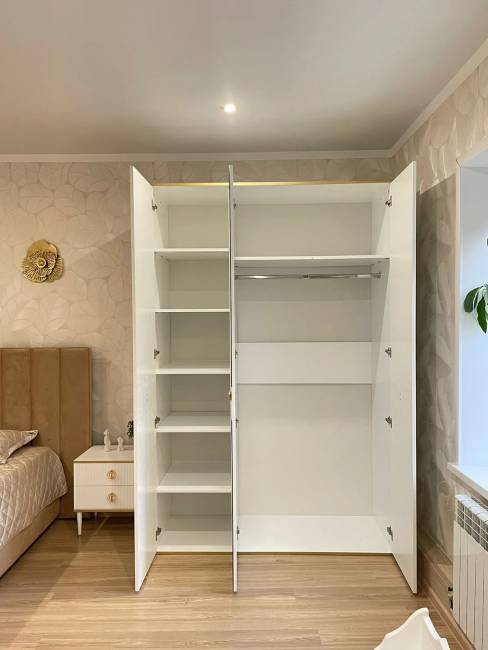 Шкаф 3-х створчатый Далли