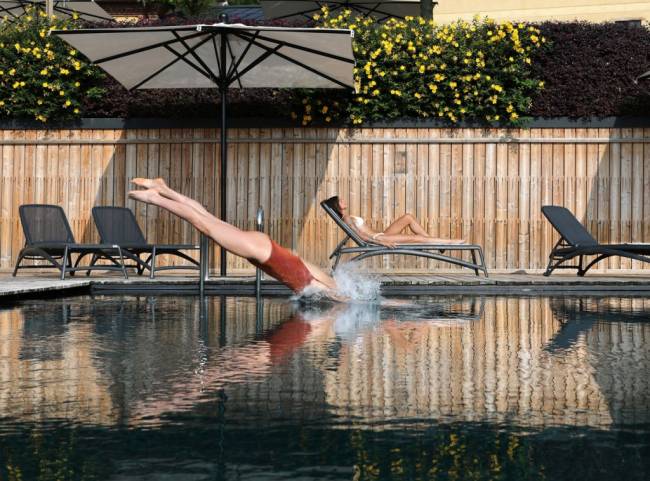 Шезлонг-лежак пластиковый Atlantico антрацит 1720-2040х700х350 мм