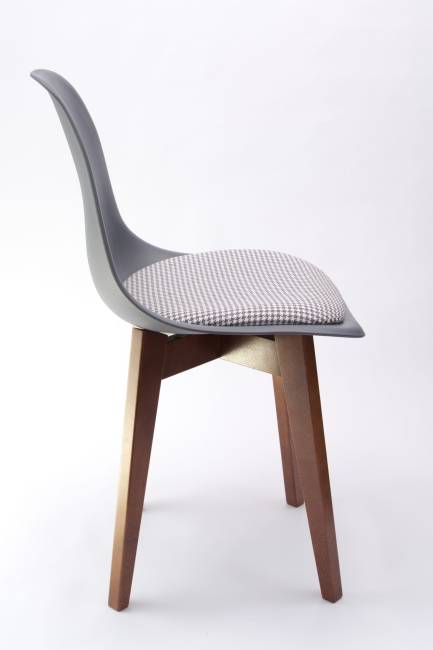 Стол Сканди 120 орех со стульями Сашш орех серый ГЛ