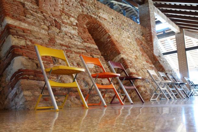 Стул пластиковый складной Compact темно-синий 435х470х775 мм