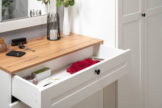 Две обувницы и комод Остин цвет белый шагрень/дуб крафт золотой