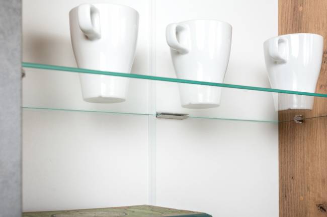 Шкаф-витрина с подсветкой Арчи 03.263 цвет дуб крафт золотой/камень тёмный