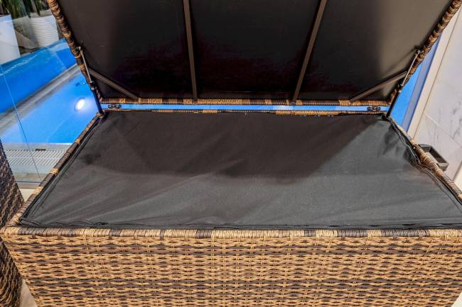 Сундук для хранения KARL 120 c колесиками коричневый Сундук для хранения KARL 120 c колесиками коричневый