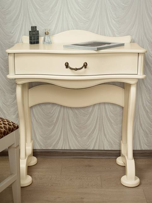 Стол туалетный Джульетта дуб шампань Л