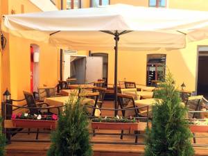 Зонт профессиональный 3х4 м Napoli Standard антрацит, слоновая кость 3000х4000 мм