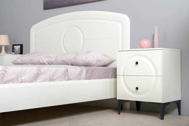 Комплект мебели в спальню Валенсия № 11 цвет белый шагрень/чёрный