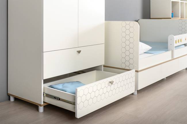 Детская кровать с ящиками для белья и шкафом для детской одежды Эйп цвет белый/дуб белый